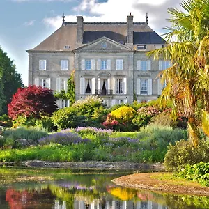 chateau-de-la-foltiere.inbrittany.com/