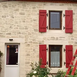 Aux Roses Vrolle