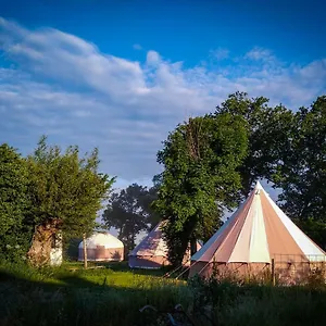 Cool Under Canvas Miremont (Puy-de-Dome)